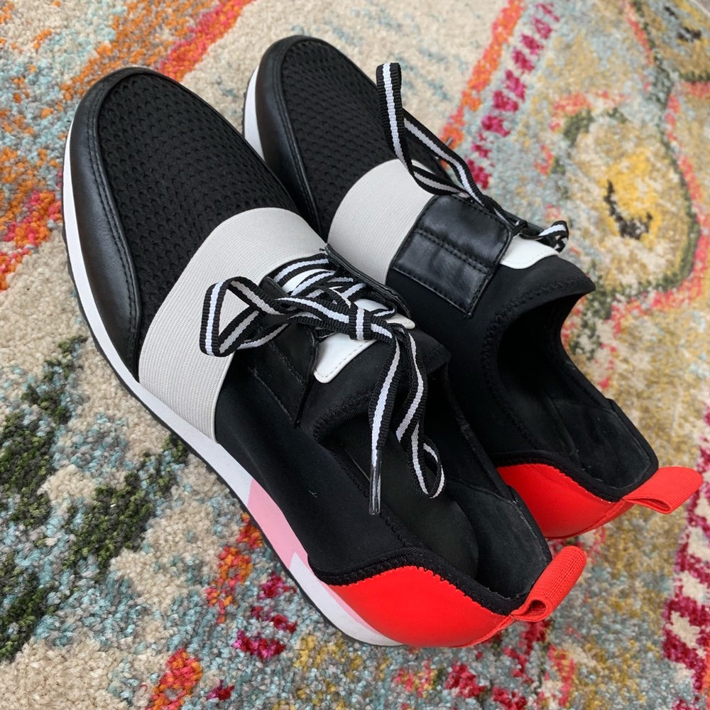 Navy Steve Madden Sneakers
